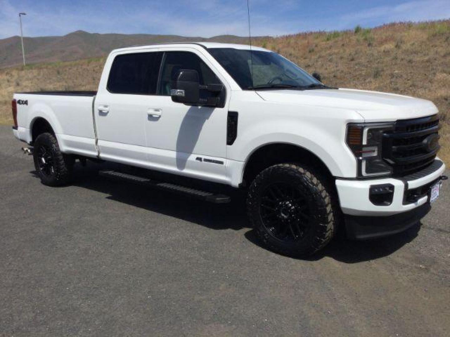 2020 Star White Metallic Tri-Coat Ford F-350 LARIAT (1FT8W3BT2LE) , located at 1801 Main Street, Lewiston, 83501, (208) 743-9371, 46.417065, -117.004799 - Photo#11