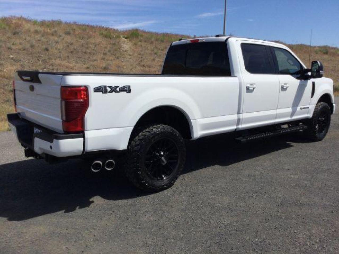 2020 Star White Metallic Tri-Coat Ford F-350 LARIAT (1FT8W3BT2LE) , located at 1801 Main Street, Lewiston, 83501, (208) 743-9371, 46.417065, -117.004799 - Photo#13
