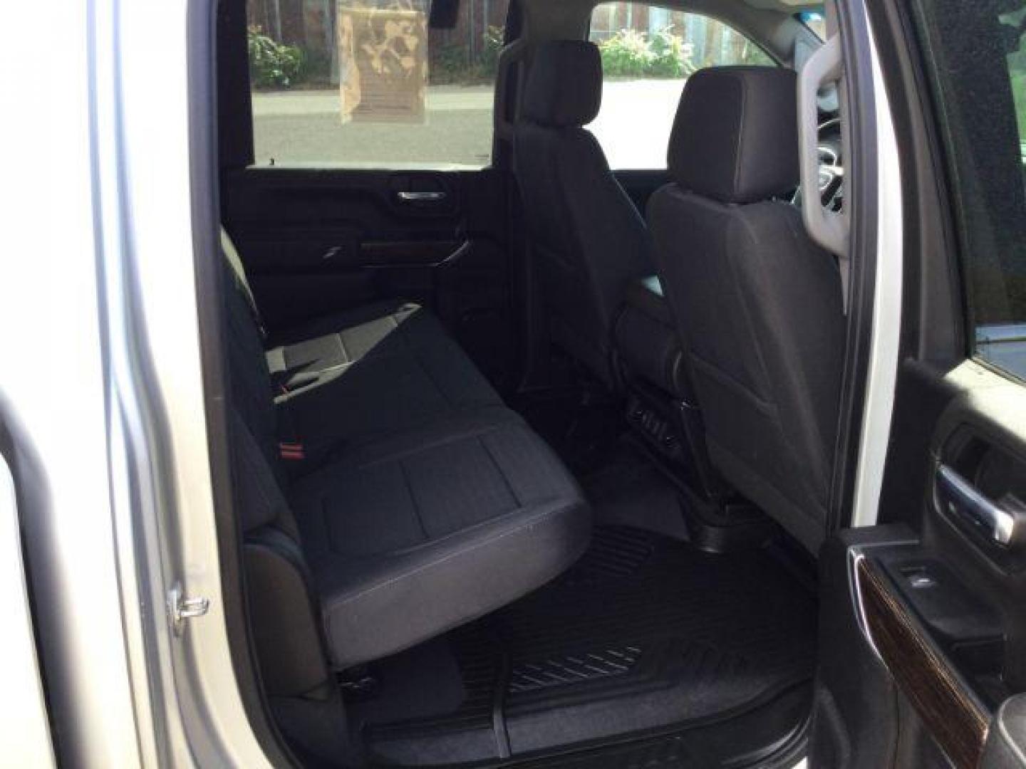 2023 Quicksilver Metallic /Black Cloth GMC Sierra 2500HD 4WD Crew Cab Standard Bed SLE (1GT49MEY3PF) with an 6.6L V8 TURBO DIESEL engine, 10-speed automatic transmission, located at 1801 Main Street, Lewiston, 83501, (208) 743-9371, 46.417065, -117.004799 - Photo#13