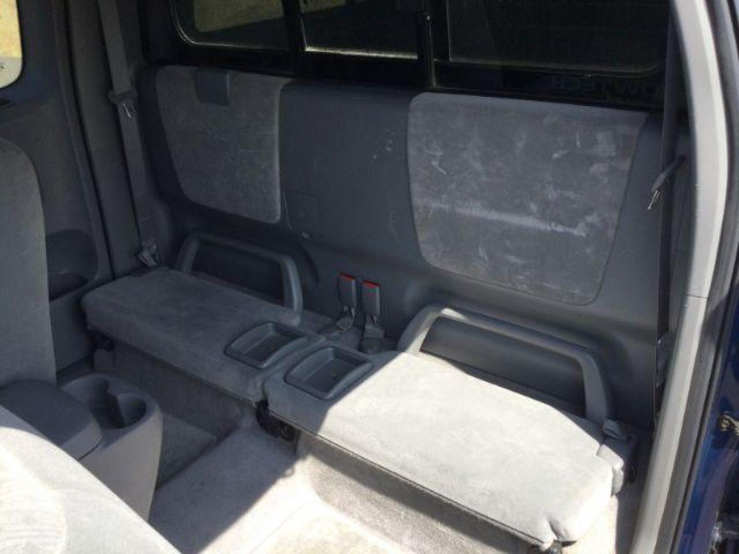 2006 Speedway Blue /Graphite Toyota Tacoma Base V6 (5TEUU42N26Z) with an 4L V-6 DOHC engine, automatic transmission, located at 1801 Main Street, Lewiston, 83501, (208) 743-9371, 46.417065, -117.004799 - Photo#5