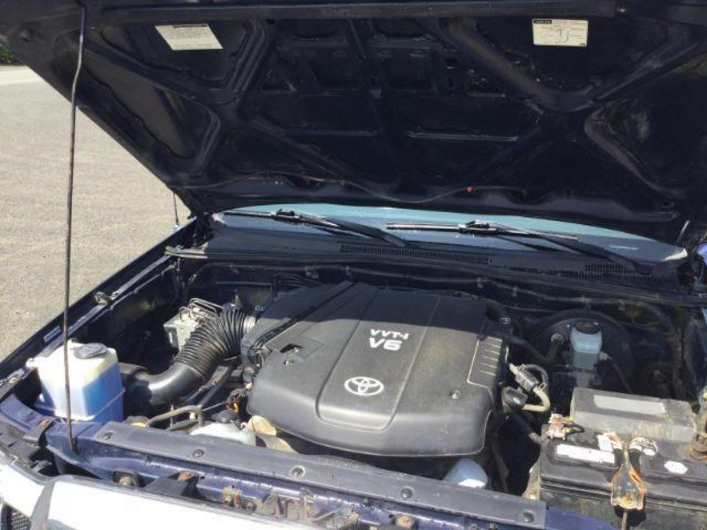 2006 Speedway Blue /Graphite Toyota Tacoma Base V6 (5TEUU42N26Z) with an 4L V-6 DOHC engine, automatic transmission, located at 1801 Main Street, Lewiston, 83501, (208) 743-9371, 46.417065, -117.004799 - Photo#7