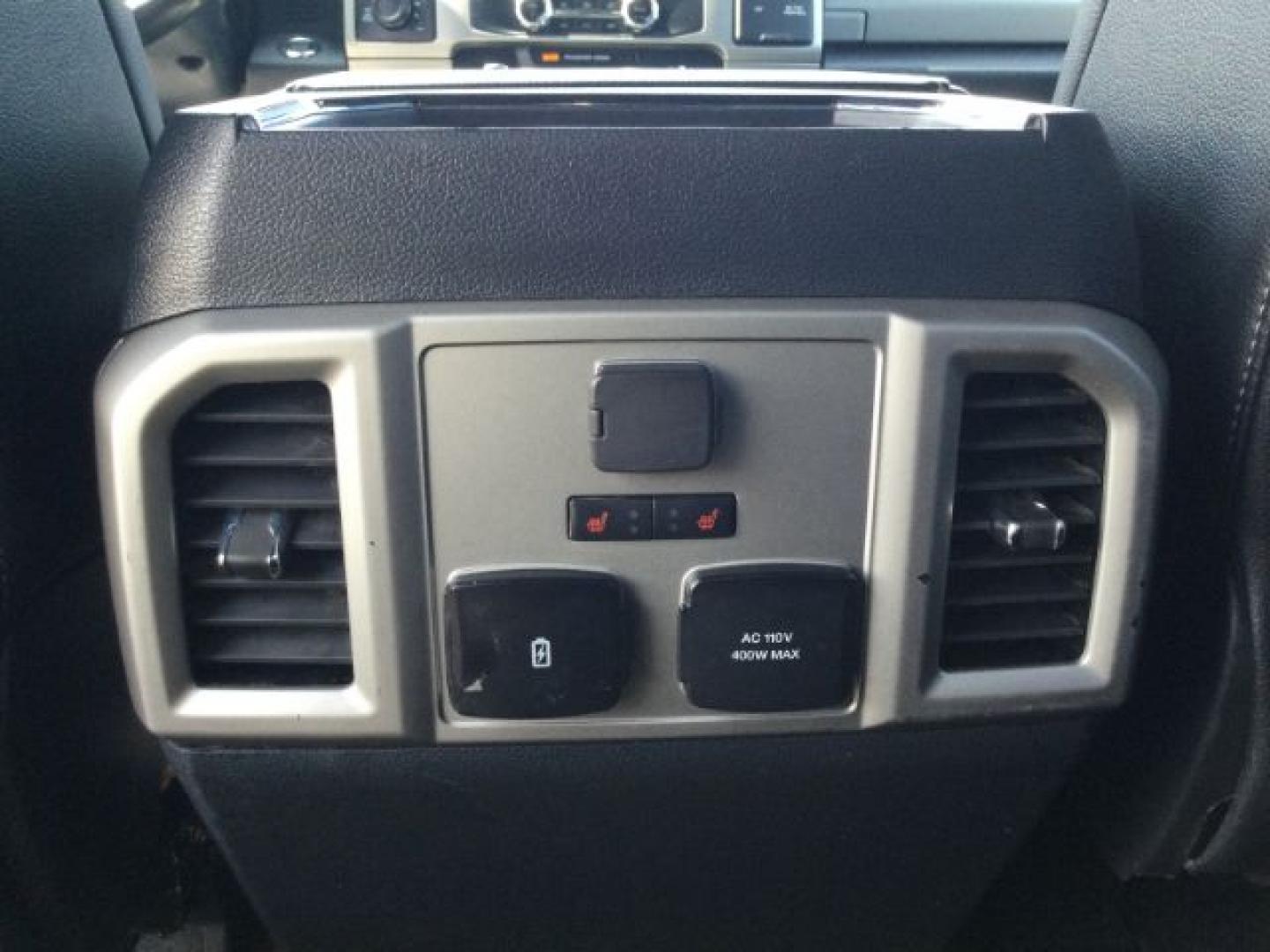 2022 Carbonized Gray Metallic /Black Onyx Ford F-350 Crew Cab 4x4 Lariat (1FT8W3BN6NE) with an 7.3L V-8 variable valve control engine, Automatic, 10-Spd w/SelectShift and TorqShift transmission, located at 1801 Main Street, Lewiston, 83501, (208) 743-9371, 46.417065, -117.004799- Photo#11