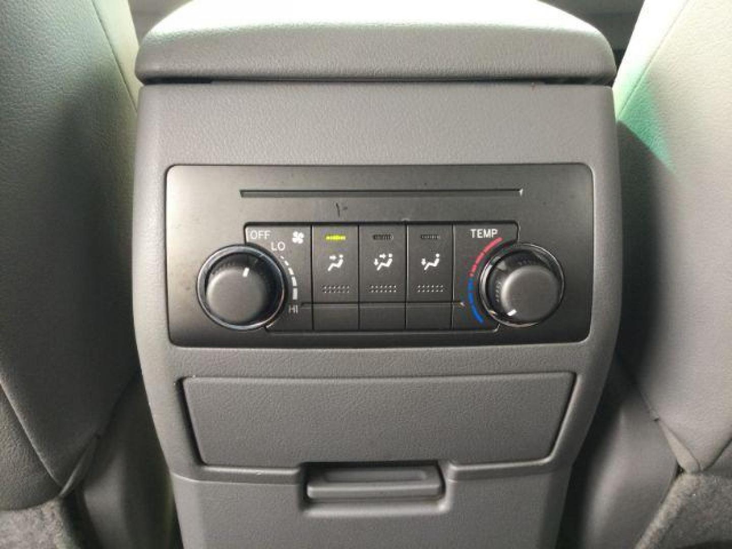 2008 Magnetic Gray Metallic /Ash Toyota Highlander Sport (JTEES43A482) with an 3.5L V-6 DOHC engine, Automatic, 5-Spd w/Overdrive transmission, located at 1801 Main Street, Lewiston, 83501, (208) 743-9371, 46.417065, -117.004799 - Photo#15