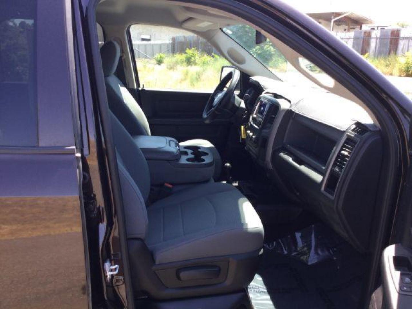 2016 Luxury Brown Pearlcoat /Diesel Gray/Black Ram 2500 Tradesman (3C6UR5HL7GG) with an 6.7L L6 OHV 24V TURBO DIESEL engine, 6-Speed Automatic transmission, located at 1801 Main Street, Lewiston, 83501, (208) 743-9371, 46.417065, -117.004799 - Photo#12