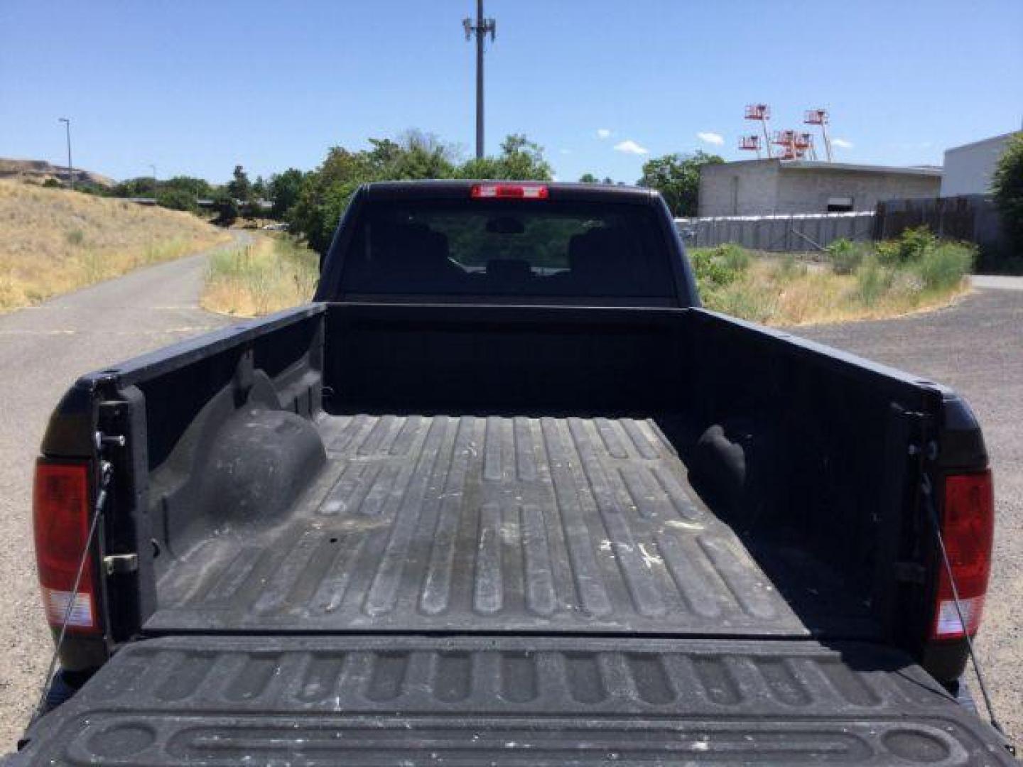2016 Luxury Brown Pearlcoat /Diesel Gray/Black Ram 2500 Tradesman (3C6UR5HL7GG) with an 6.7L L6 OHV 24V TURBO DIESEL engine, 6-Speed Automatic transmission, located at 1801 Main Street, Lewiston, 83501, (208) 743-9371, 46.417065, -117.004799 - Photo#18