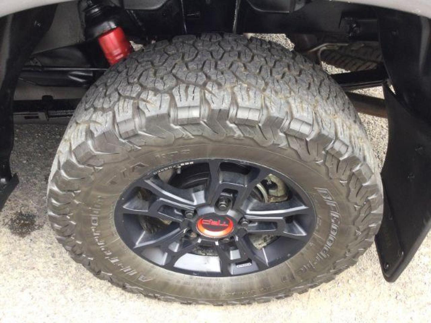 2020 Magnetic Grey Metallic /BLACK LEATHER w/Red stitching Toyota Tundra Crew Cab TRD Pro 4WD 5.7L V8 (5TFDY5F11LX) with an I-FORCE 5.7L V-8 DOHC engine, 6-Speed Automatic transmission, located at 1801 Main Street, Lewiston, 83501, (208) 743-9371, 46.417065, -117.004799 - Photo#16