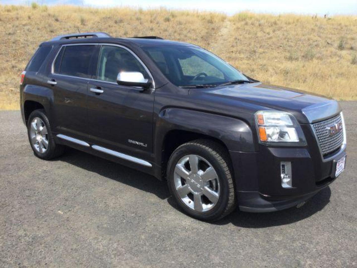 2015 Iridium Metallic /Jet Black GMC Terrain Denali (2GKFLZE39F6) with an 3.6L V-6 gasoline direct injection engine, 6-Speed Automatic transmission, located at 1801 Main Street, Lewiston, 83501, (208) 743-9371, 46.417065, -117.004799 - Photo#0