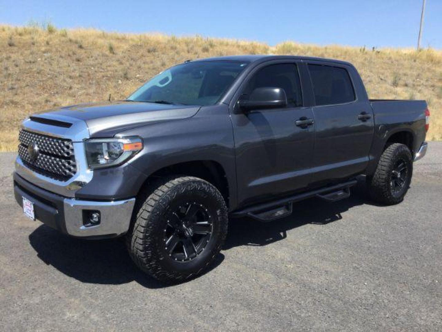 2018 Magnetic Gray Metallic /Graphite Toyota Tundra SR5 5.7L V8 (5TFDY5F12JX) with an I-FORCE 5.7L V-8 DOHC engine, 6-Speed Automatic transmission, located at 1801 Main Street, Lewiston, 83501, (208) 743-9371, 46.417065, -117.004799 - Photo#1