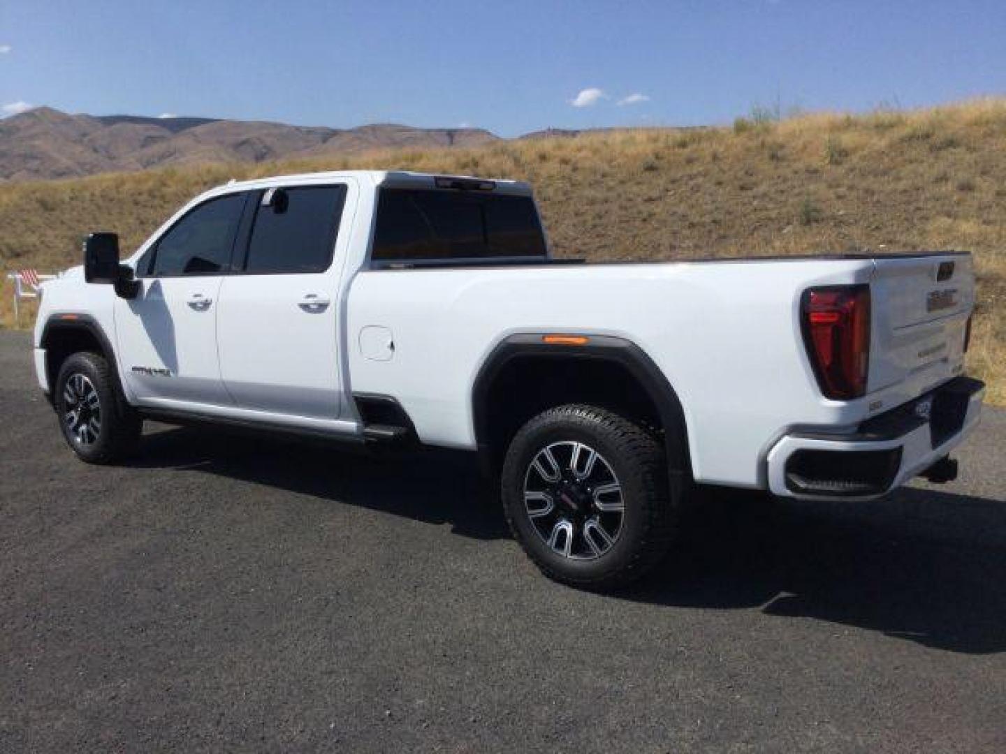 2023 Summit White /Jet Black w/Kalahari Accents GMC Sierra 3500HD 4WD Crew Cab Long Bed AT4 (1GT49VEY1PF) with an Duramax 6.6L V-8 diesel direct injection engine, 10-speed automatic transmission, located at 1801 Main Street, Lewiston, 83501, (208) 743-9371, 46.417065, -117.004799 - Photo#10