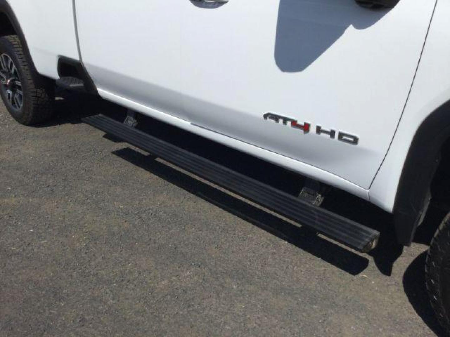 2023 Summit White /Jet Black w/Kalahari Accents GMC Sierra 3500HD 4WD Crew Cab Long Bed AT4 (1GT49VEY1PF) with an Duramax 6.6L V-8 diesel direct injection engine, 10-speed automatic transmission, located at 1801 Main Street, Lewiston, 83501, (208) 743-9371, 46.417065, -117.004799 - Photo#27