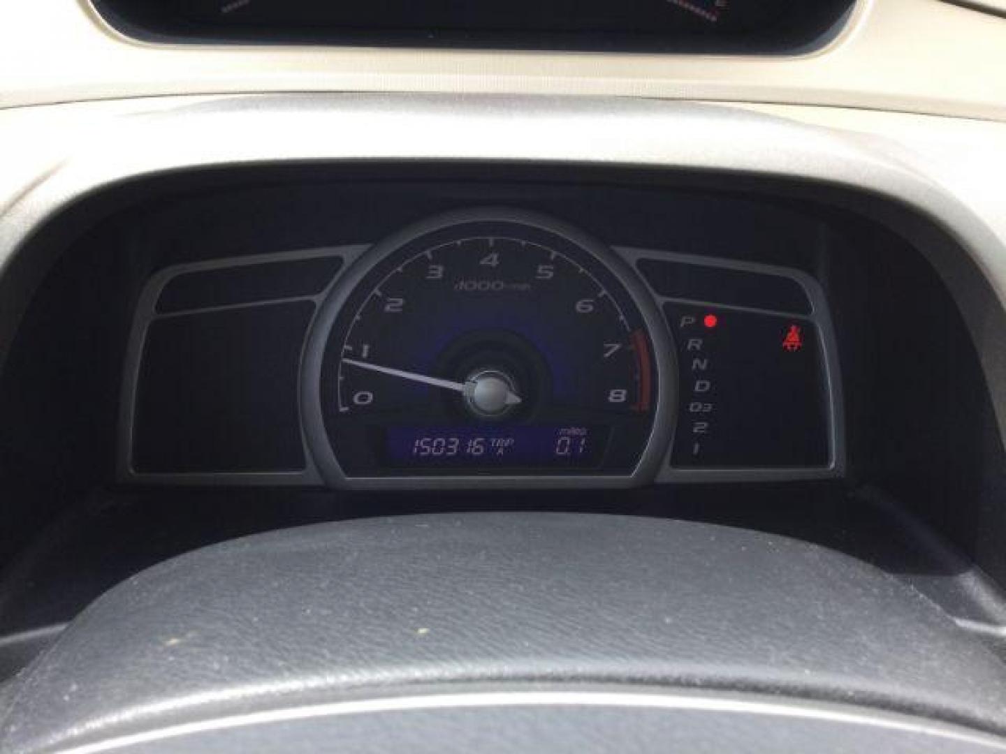2006 Nighthawk Black Pearl /Ivory Honda Civic EX (1HGFA16886L) with an 1.8L I-4 i-VTEC variable valve control engine, CVT automatic transmission, located at 1801 Main Street, Lewiston, 83501, (208) 743-9371, 46.417065, -117.004799 - Photo#11