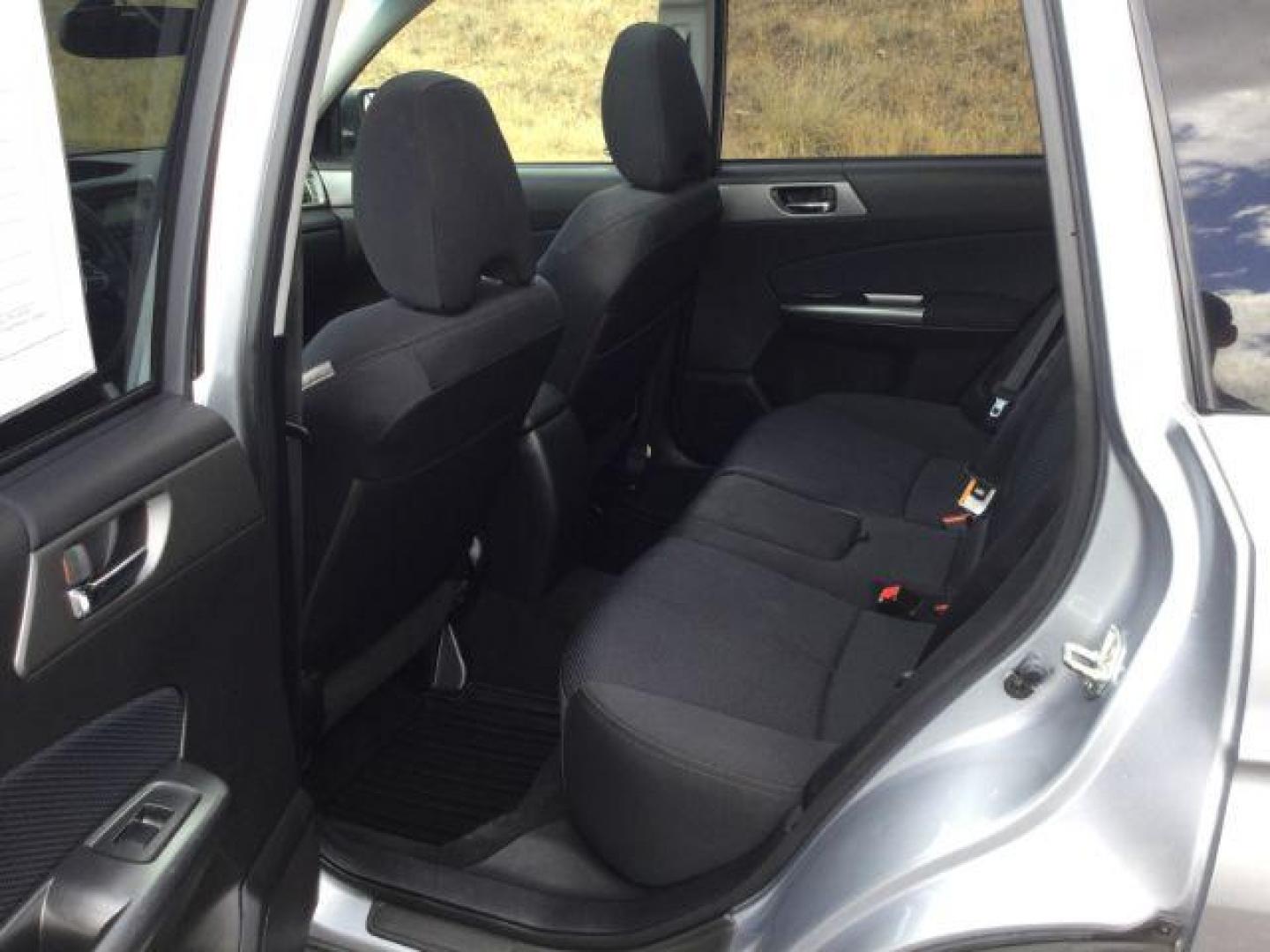 2012 Ice Silver Metallic Subaru Forester 2.5X Premium (JF2SHADC8CH) with an 2.5L H-4 DOHC engine, Auto transmission, located at 1801 Main Street, Lewiston, 83501, (208) 743-9371, 46.417065, -117.004799 - Photo#13