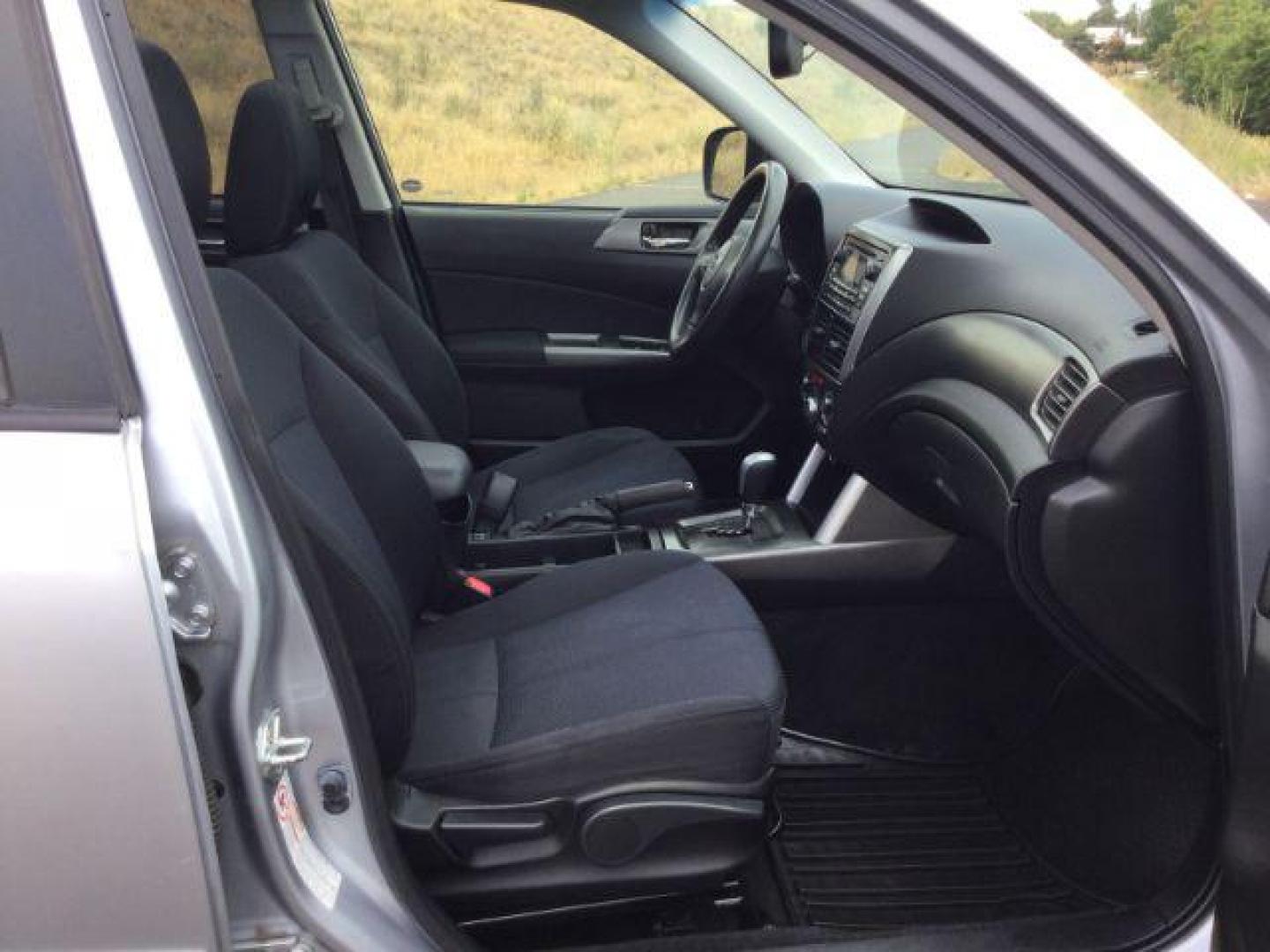 2012 Ice Silver Metallic Subaru Forester 2.5X Premium (JF2SHADC8CH) with an 2.5L H-4 DOHC engine, Auto transmission, located at 1801 Main Street, Lewiston, 83501, (208) 743-9371, 46.417065, -117.004799 - Photo#20
