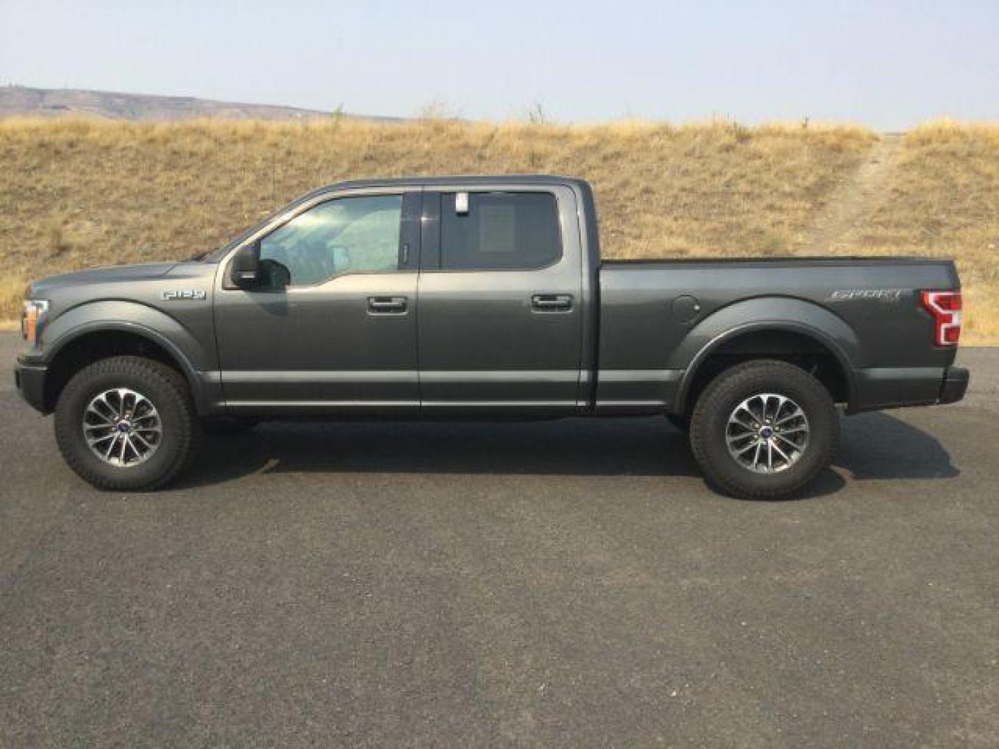 2018 Magnetic Metallic /Black Ford F-150 SuperCrew Cab XLT Pickup 4D 6 1/2 ft (1FTFW1EG6JK) with an EcoBoost 3.5L V-6 port/direct injection engine, 10-speed automatic transmission, located at 1801 Main Street, Lewiston, 83501, (208) 743-9371, 46.417065, -117.004799 - Photo#3