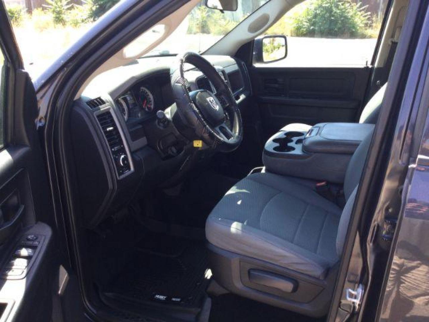 2017 Maximum Steel Metallic Clearcoat /Diesel Gray/Black Ram 1500 Express Crew Cab 4x2 5'7 Box (1C6RR6KG0HS) with an Pentastar 3.6L V-6 DOHC engine, Auto transmission, located at 1801 Main Street, Lewiston, 83501, (208) 743-9371, 46.417065, -117.004799 - Photo#3