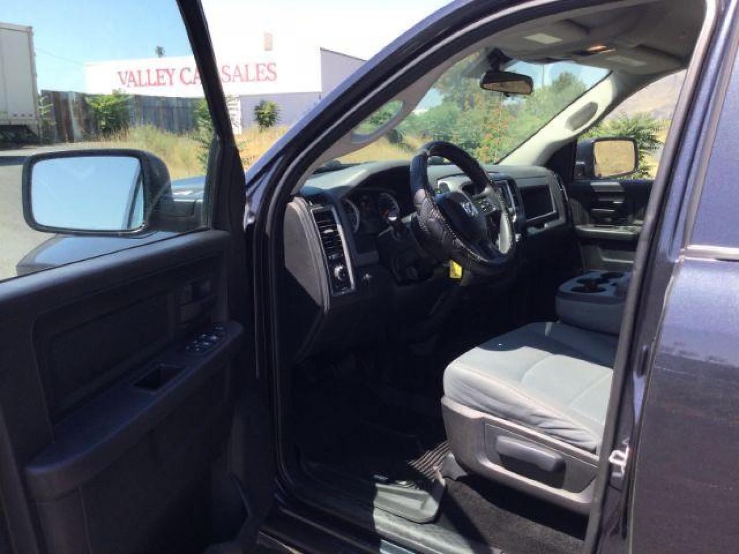 2017 Maximum Steel Metallic Clearcoat /Diesel Gray/Black Ram 1500 Express Crew Cab 4x2 5'7 Box (1C6RR6KG0HS) with an Pentastar 3.6L V-6 DOHC engine, Auto transmission, located at 1801 Main Street, Lewiston, 83501, (208) 743-9371, 46.417065, -117.004799 - Photo#16