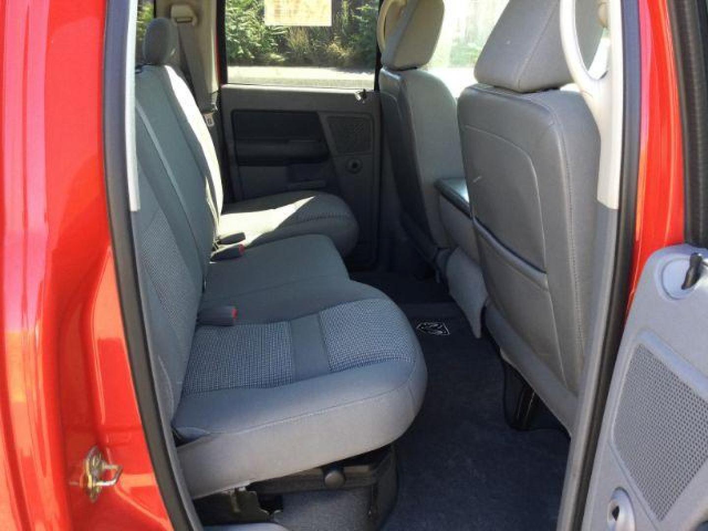 2007 Flame Red Clearcoat /Medium Slate Gray Dodge Ram 1500 Quad Cab SLT 4WD 5.7L V8 (1D7HU18277J) with an 5.7L Hemi V8 engine, 4 speed Automatic transmission, located at 1801 Main Street, Lewiston, 83501, (208) 743-9371, 46.417065, -117.004799 - Photo#10