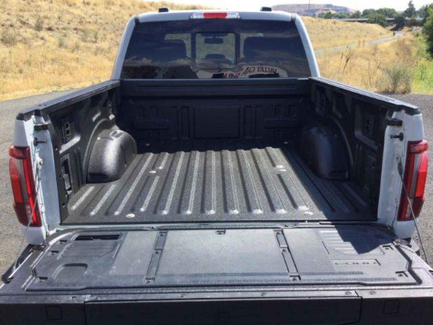 2024 Avalanche /Black Sport Cloth Ford F-150 Tremor (1FTFW4L86RF) with an 3.5L V6 Ecoboost engine engine, 10 speed automatic transmission, located at 1801 Main Street, Lewiston, 83501, (208) 743-9371, 46.417065, -117.004799 - Photo#13