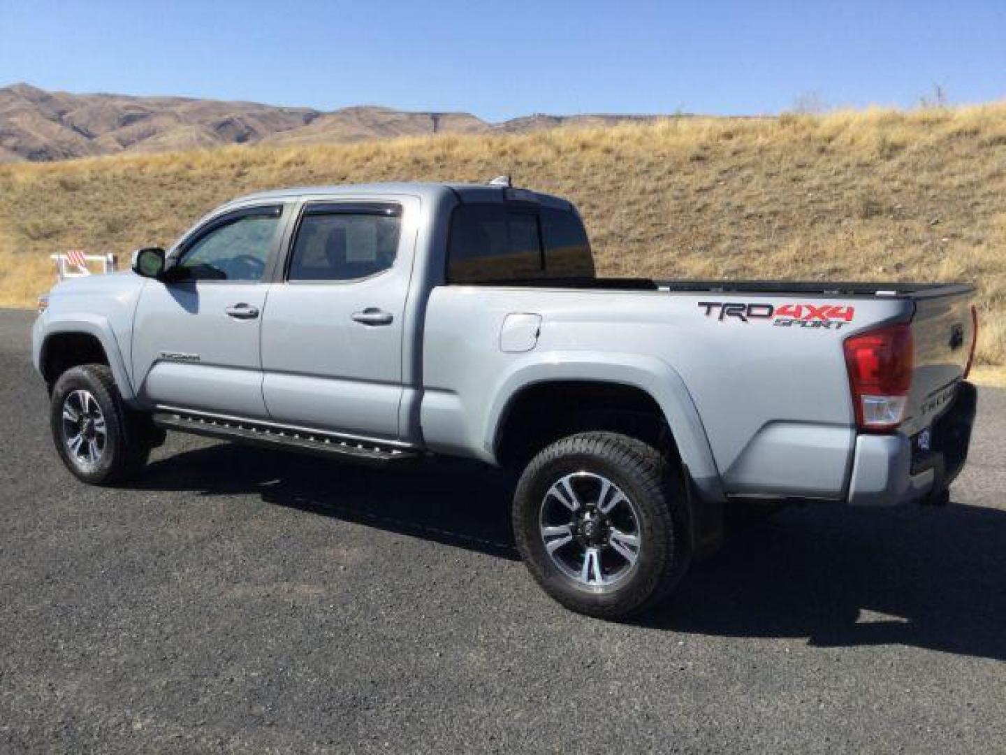 2019 Cement /Graphite w/Gun Metal Toyota Tacoma Crew Cab TRD Sport Long Bed (5TFDZ5BN1KX) with an 3.5L V-6 port/direct injection engine, 6-Speed Automatic transmission, located at 1801 Main Street, Lewiston, 83501, (208) 743-9371, 46.417065, -117.004799 - Photo#3