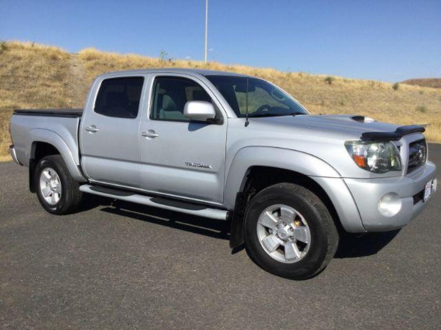 2009 Toyota Tacoma Base V6 (3TMLU42N39M) with an 4L V-6 DOHC engine, located at 1801 Main Street, Lewiston, 83501, (208) 743-9371, 46.417065, -117.004799 - Photo#0
