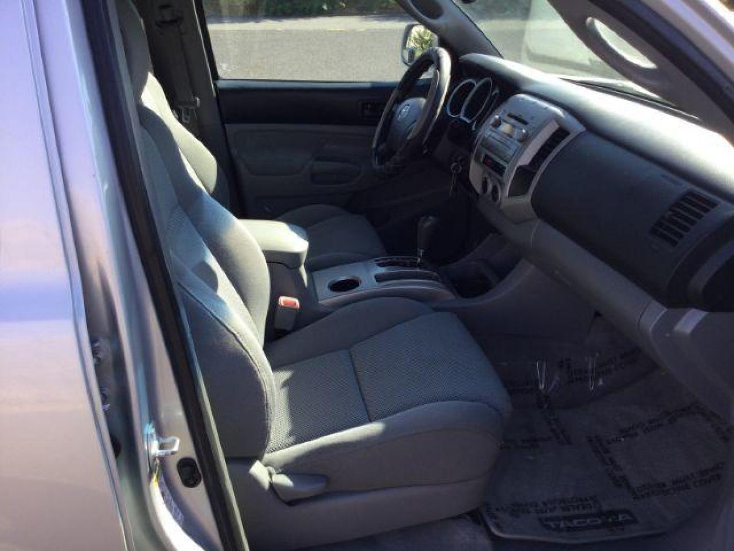 2009 Toyota Tacoma Base V6 (3TMLU42N39M) with an 4L V-6 DOHC engine, located at 1801 Main Street, Lewiston, 83501, (208) 743-9371, 46.417065, -117.004799 - Photo#15