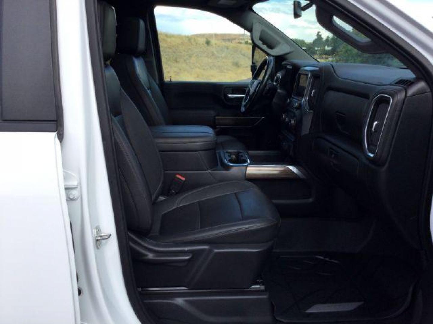 2023 Summit White /BLACK LEATHER Chevrolet Silverado 3500HD Crew Cab Standard Bed LT (1GC4YTEY6PF) with an Duramax 6.6L V-8 diesel direct injection engine, 10-speed automatic transmission, located at 1801 Main Street, Lewiston, 83501, (208) 743-9371, 46.417065, -117.004799 - Photo#20