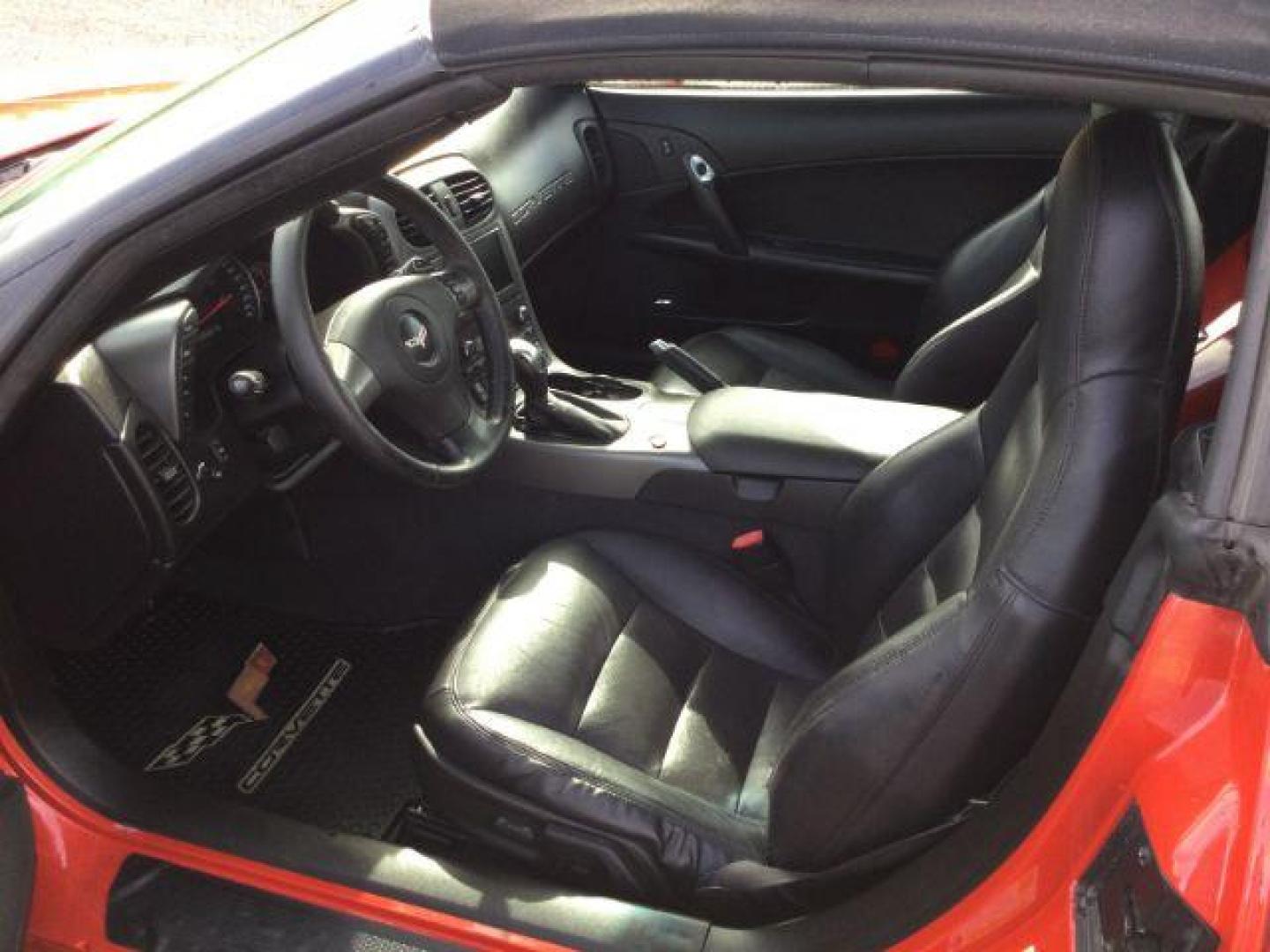 2007 Victory Red /BLACK LEATHER Chevrolet Corvette BASE (1G1YY36U875) with an 6.0L V8 LS2 engine, 6-Speed Automatic transmission, located at 1801 Main Street, Lewiston, 83501, (208) 743-9371, 46.417065, -117.004799 - Photo#4