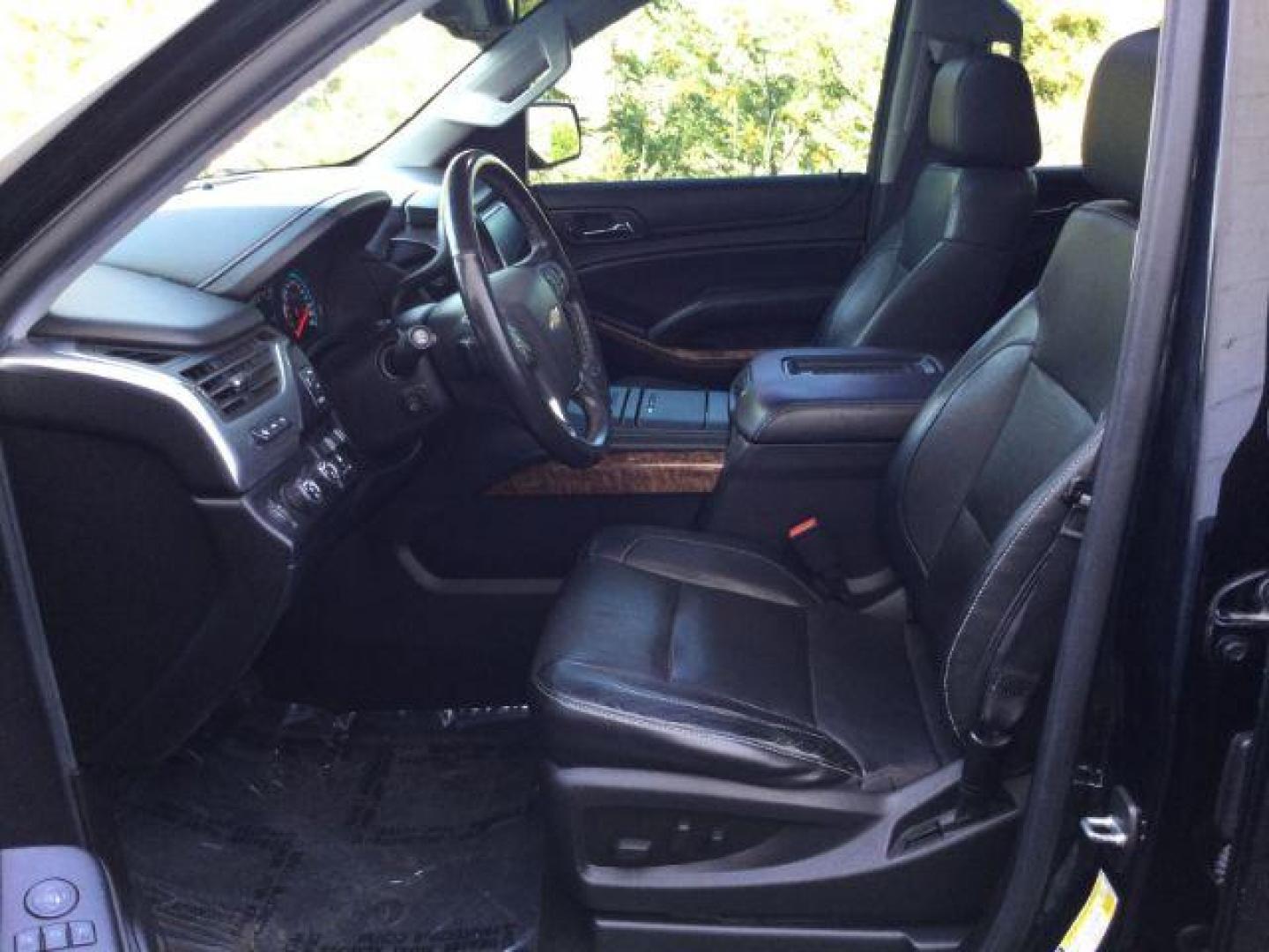 2016 Black /Jet Black Chevrolet Suburban LTZ (1GNSKJKC6GR) with an EcoTec3 5.3L V-8 gasoline direct injection engine, 6-Speed Automatic transmission, located at 1801 Main Street, Lewiston, 83501, (208) 743-9371, 46.417065, -117.004799 - Photo#4