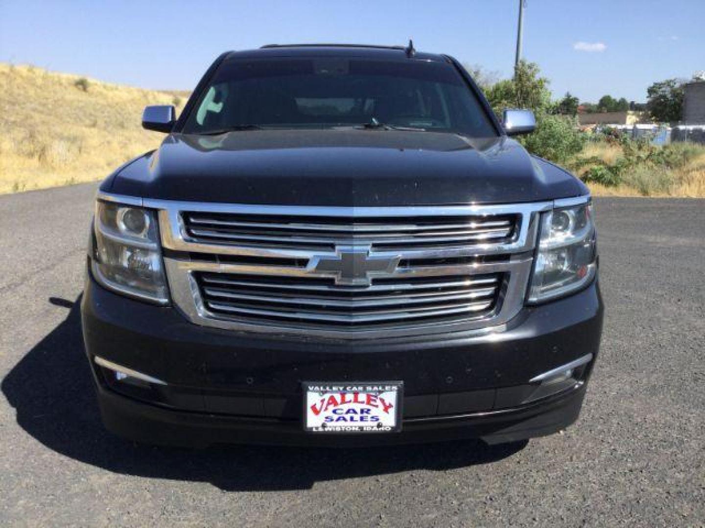 2016 Black /Jet Black Chevrolet Suburban LTZ (1GNSKJKC6GR) with an EcoTec3 5.3L V-8 gasoline direct injection engine, 6-Speed Automatic transmission, located at 1801 Main Street, Lewiston, 83501, (208) 743-9371, 46.417065, -117.004799 - Photo#8