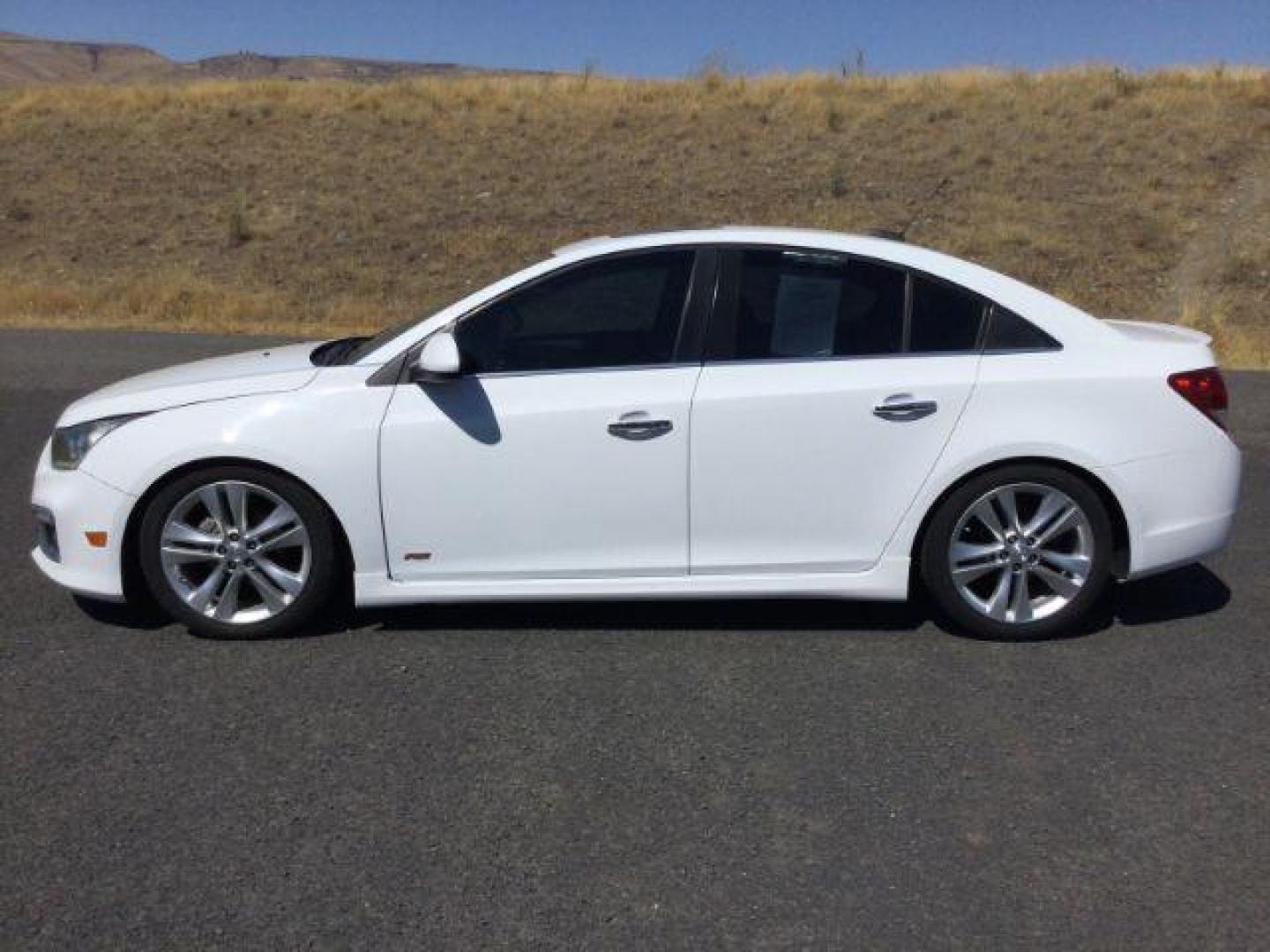 2015 Summit White /Jet Black Chevrolet Cruze LTZ (1G1PG5SB5F7) with an ECOTEC 1.4L I-4 DOHC engine, 6-Speed Automatic transmission, located at 1801 Main Street, Lewiston, 83501, (208) 743-9371, 46.417065, -117.004799 - Photo#1
