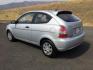 2007 Platinum Silver /Black Hyundai Accent GS (KMHCM36C17U) with an 1.6L I-4 DOHC engine, located at 1801 Main Street, Lewiston, 83501, (208) 743-9371, 46.417065, -117.004799 - Photo#8