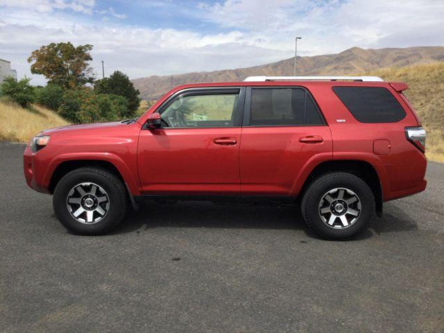 2015 Barcelona Red Metallic /Black Toyota 4Runner SR5 (JTEBU5JR8F5) with an 4L V-6 DOHC engine, 6-Speed Automatic transmission, located at 1801 Main Street, Lewiston, 83501, (208) 743-9371, 46.417065, -117.004799 - Photo#1