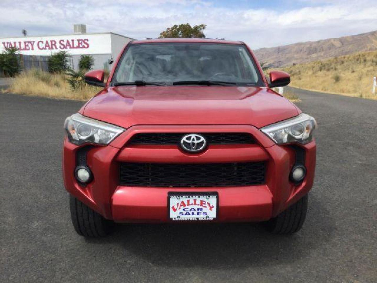 2015 Barcelona Red Metallic /Black Toyota 4Runner SR5 (JTEBU5JR8F5) with an 4L V-6 DOHC engine, 6-Speed Automatic transmission, located at 1801 Main Street, Lewiston, 83501, (208) 743-9371, 46.417065, -117.004799 - Photo#2