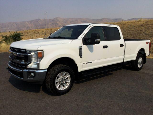 photo of 2022 Ford F-350 Crew Cab XLT Long Bed 4WD