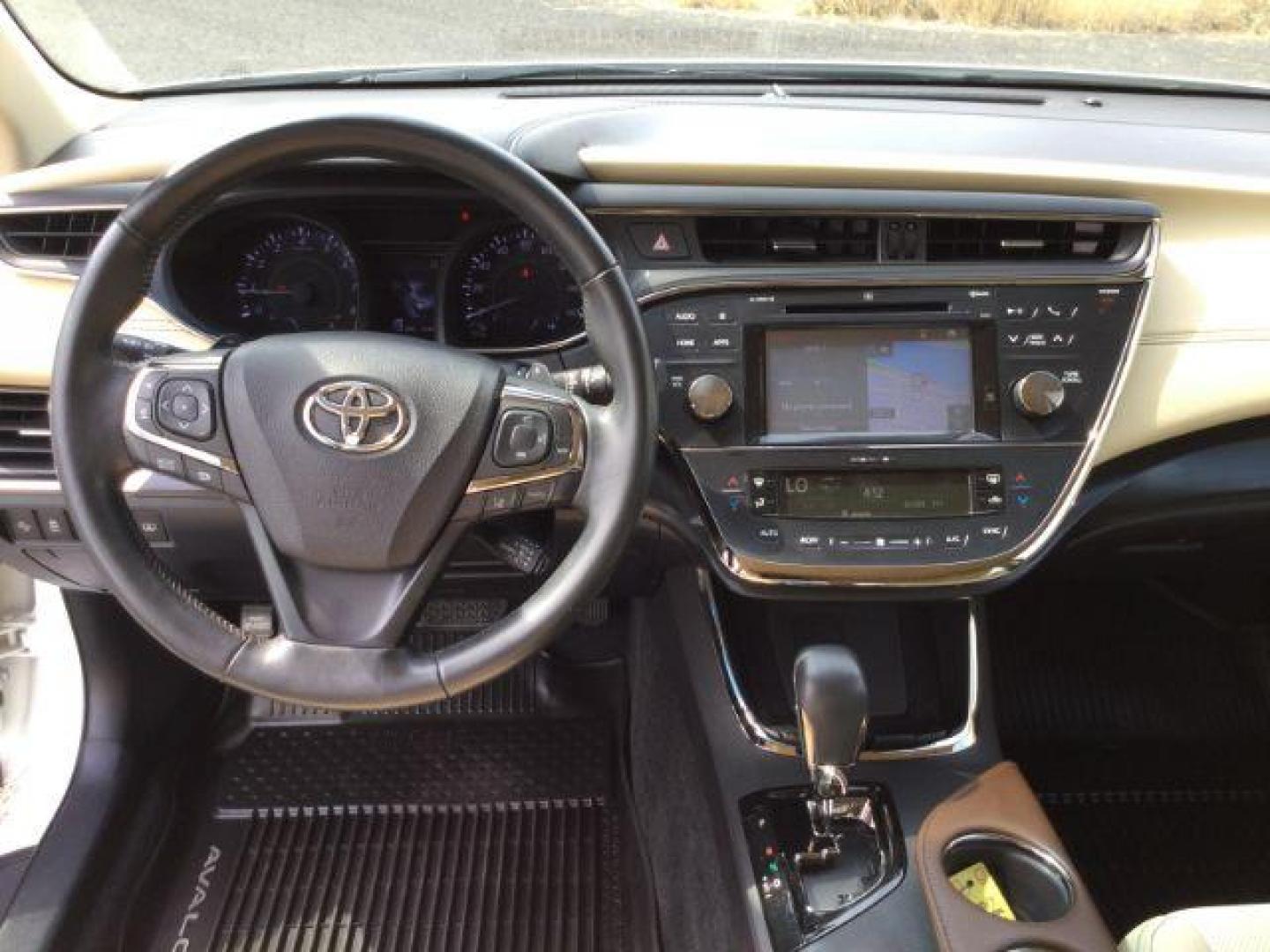 2017 Blizzard Pearl /Almond Toyota Avalon XLE | XLE Plus | XLE Premium | Touring | Limited (4T1BK1EB4HU) with an 3.5L V-6 DOHC engine, Auto transmission, located at 1801 Main Street, Lewiston, 83501, (208) 743-9371, 46.417065, -117.004799 - Photo#6