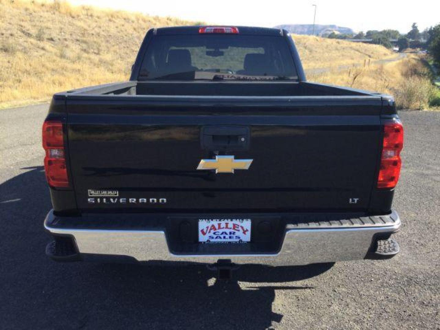 2014 Black /Jet Black Chevrolet Silverado 1500 1LT (1GCVKREC5EZ) with an EcoTec3 5.3L V-8 gasoline direct injection engine, 6-Speed Automatic transmission, located at 1801 Main Street, Lewiston, 83501, (208) 743-9371, 46.417065, -117.004799 - Photo#12