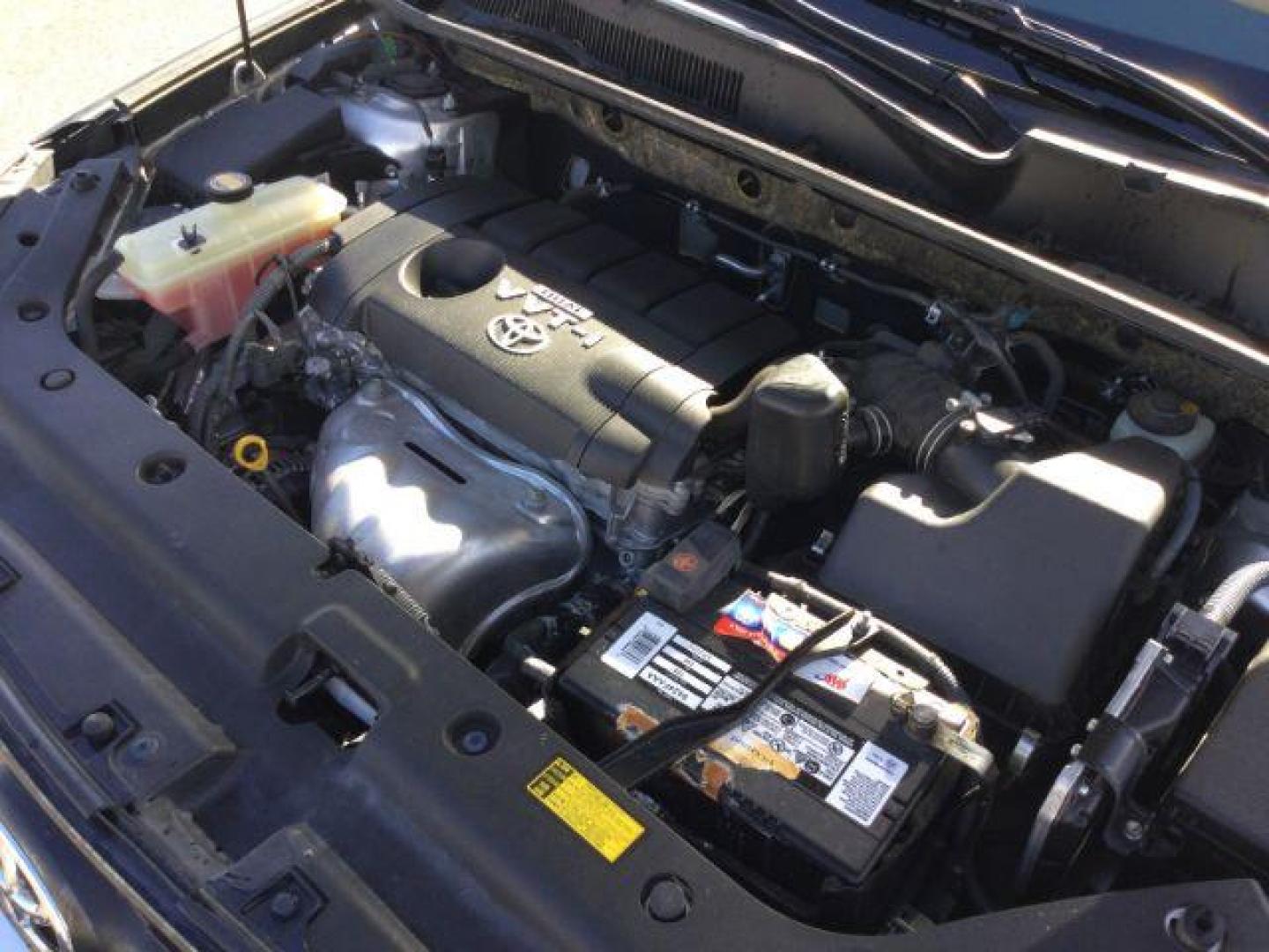 2010 SILVER /GRAY CLOTH Toyota RAV4 4WD (JTMBF4DV4AD) with an 2.5 4cyl engine, 4 speed Automatic transmission, located at 1801 Main Street, Lewiston, 83501, (208) 743-9371, 46.417065, -117.004799 - Photo#16