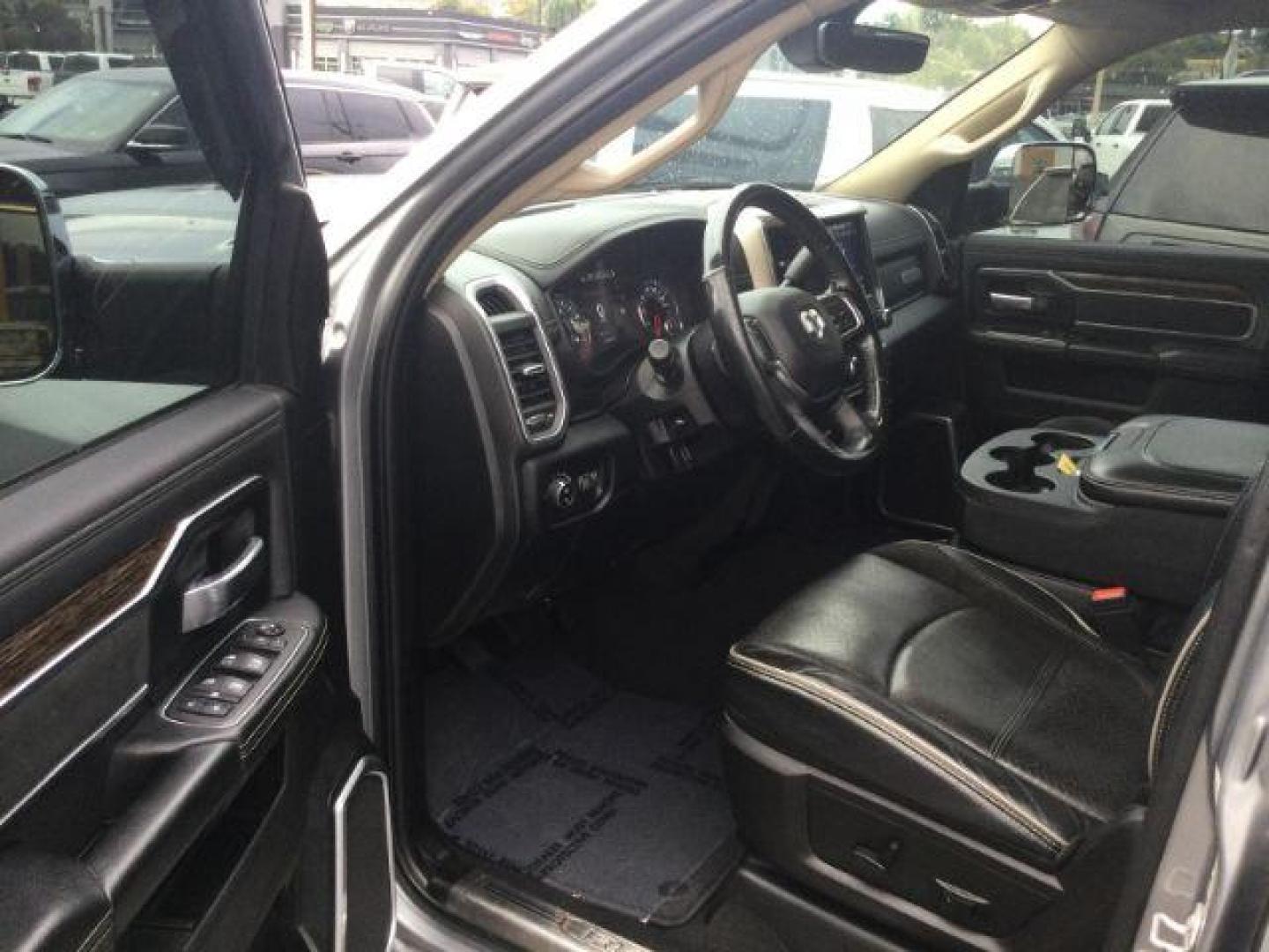 2021 Billet Silver Metallic Clearcoat /Black Ram 3500 Laramie Crew Cab 4x4 8' Box (3C63R3JL7MG) with an Cummins 6.7L I-6 diesel direct injection engine, 6-Speed Automatic transmission, located at 1801 Main Street, Lewiston, 83501, (208) 743-9371, 46.417065, -117.004799 - Photo#4