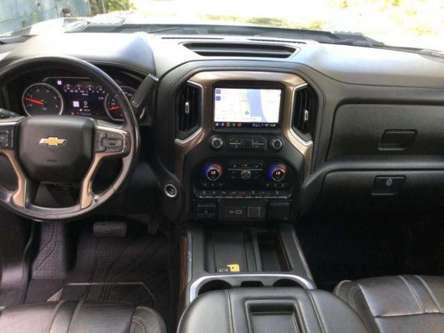 2021 Mosaic Black Metallic Chevrolet Silverado 2500HD 4WD Crew Cab Standard Bed High Country | 4WD Crew Cab Long Bed High Country (1GC1YREY0MF) , located at 1801 Main Street, Lewiston, 83501, (208) 743-9371, 46.417065, -117.004799 - Photo#7