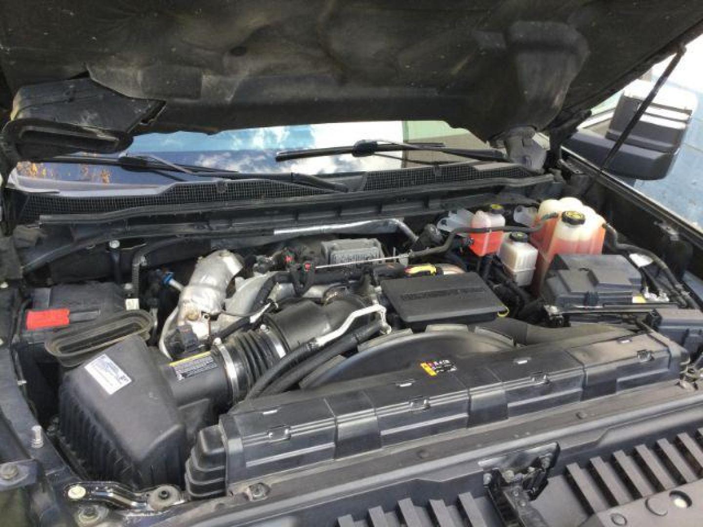 2021 Mosaic Black Metallic Chevrolet Silverado 2500HD 4WD Crew Cab Standard Bed High Country | 4WD Crew Cab Long Bed High Country (1GC1YREY0MF) , located at 1801 Main Street, Lewiston, 83501, (208) 743-9371, 46.417065, -117.004799 - Photo#19