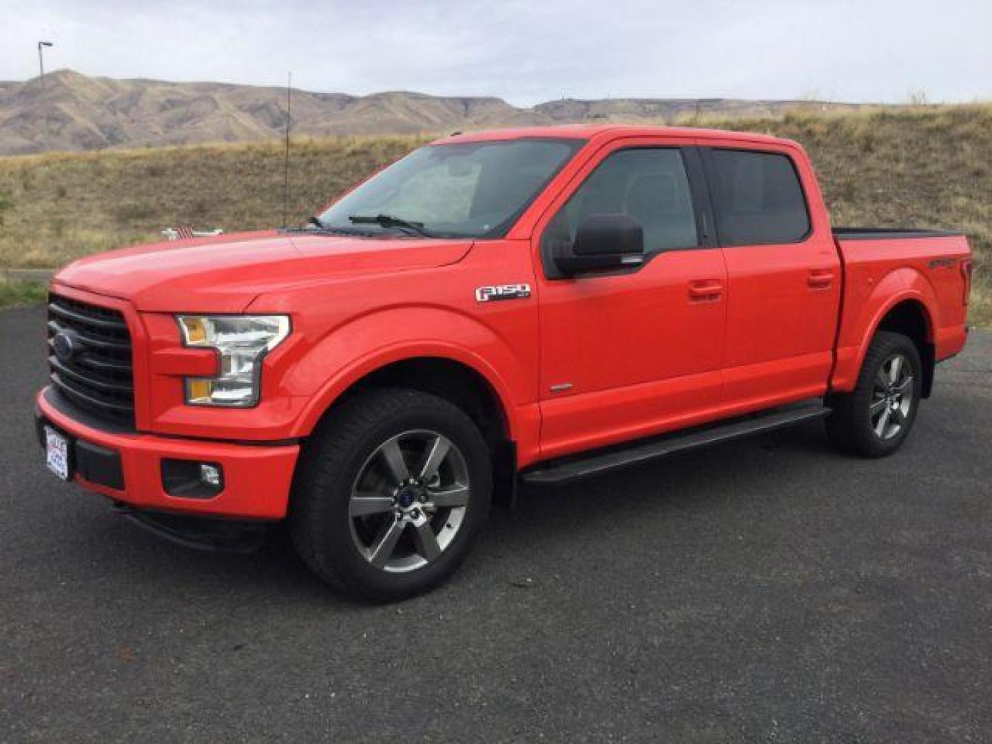 2016 Race Red /Black Ford F 150 Crew Cab 4x4 XLT (1FTEW1EG9GK) with an EcoBoost 3.5L V-6 gasoline direct injection engine, 6-Speed Automatic transmission, located at 1801 Main Street, Lewiston, 83501, (208) 743-9371, 46.417065, -117.004799 - Photo#1