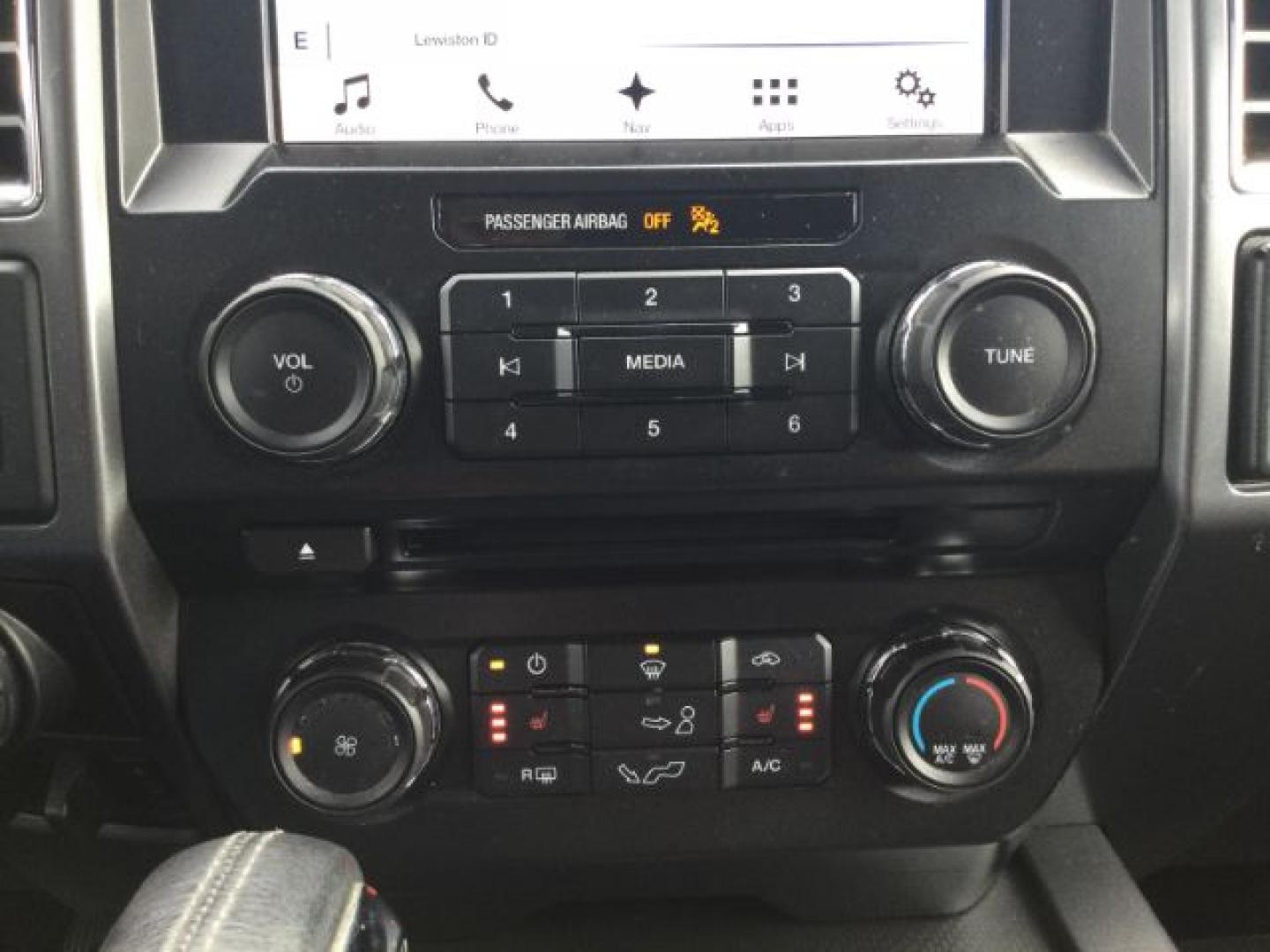 2016 Race Red /Black Ford F 150 Crew Cab 4x4 XLT (1FTEW1EG9GK) with an EcoBoost 3.5L V-6 gasoline direct injection engine, 6-Speed Automatic transmission, located at 1801 Main Street, Lewiston, 83501, (208) 743-9371, 46.417065, -117.004799- Photo#17