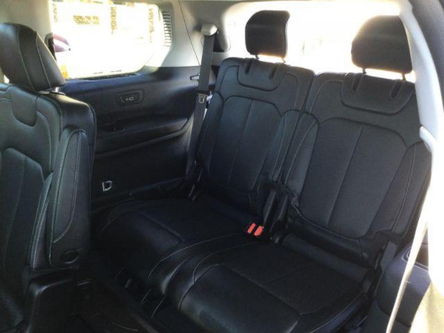 2022 Diamond Black Crystal Pearlcoat /Global Black Jeep Grand Cherokee L Limited 4x4 (1C4RJKBG7N8) with an Pentastar 3.6L V-6 DOHC engine, 8 Speed Automatic transmission, located at 1801 Main Street, Lewiston, 83501, (208) 743-9371, 46.417065, -117.004799 - Photo#23