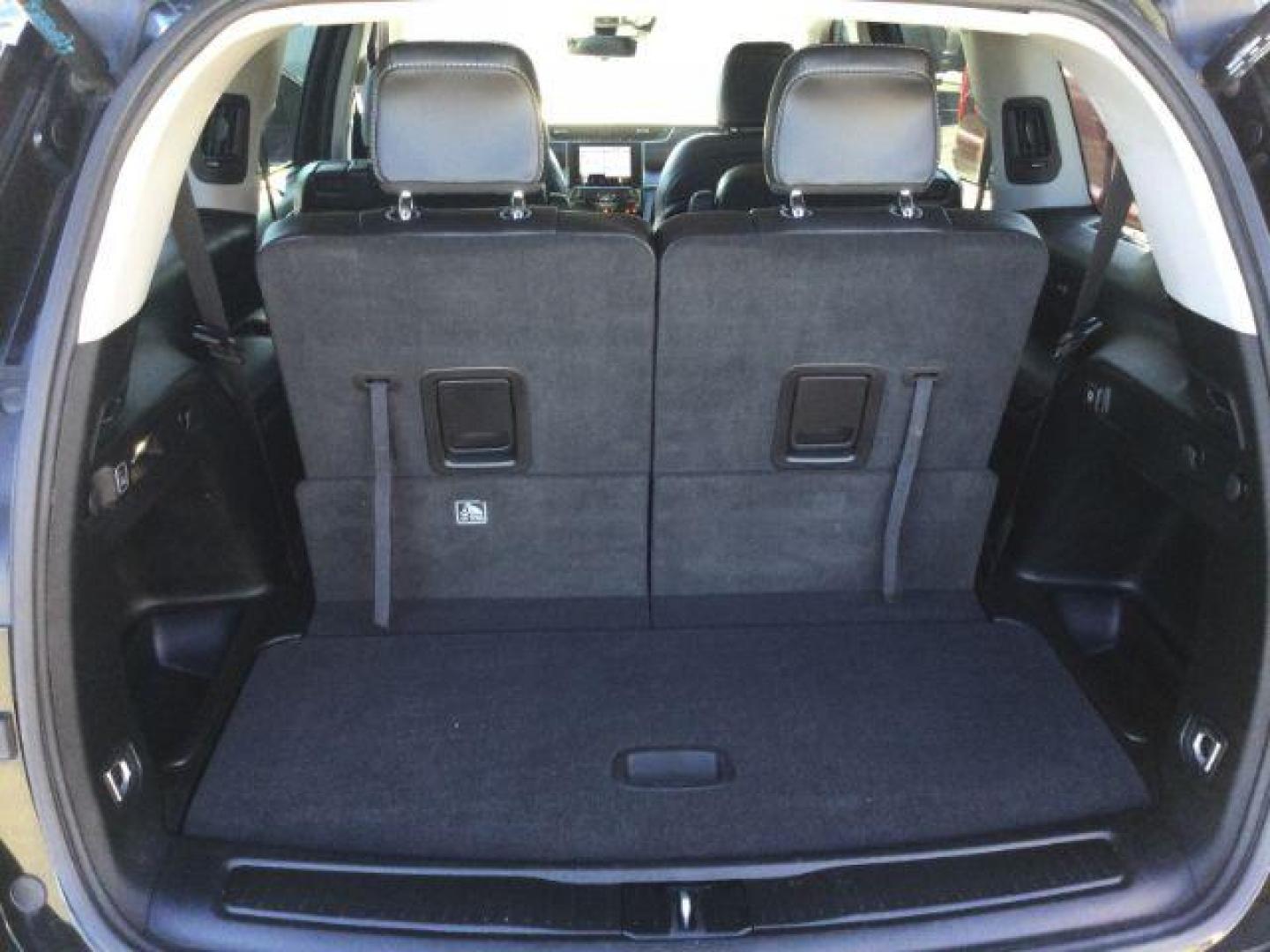 2022 Diamond Black Crystal Pearlcoat /Global Black Jeep Grand Cherokee L Limited 4x4 (1C4RJKBG7N8) with an Pentastar 3.6L V-6 DOHC engine, 8 Speed Automatic transmission, located at 1801 Main Street, Lewiston, 83501, (208) 743-9371, 46.417065, -117.004799 - Photo#24