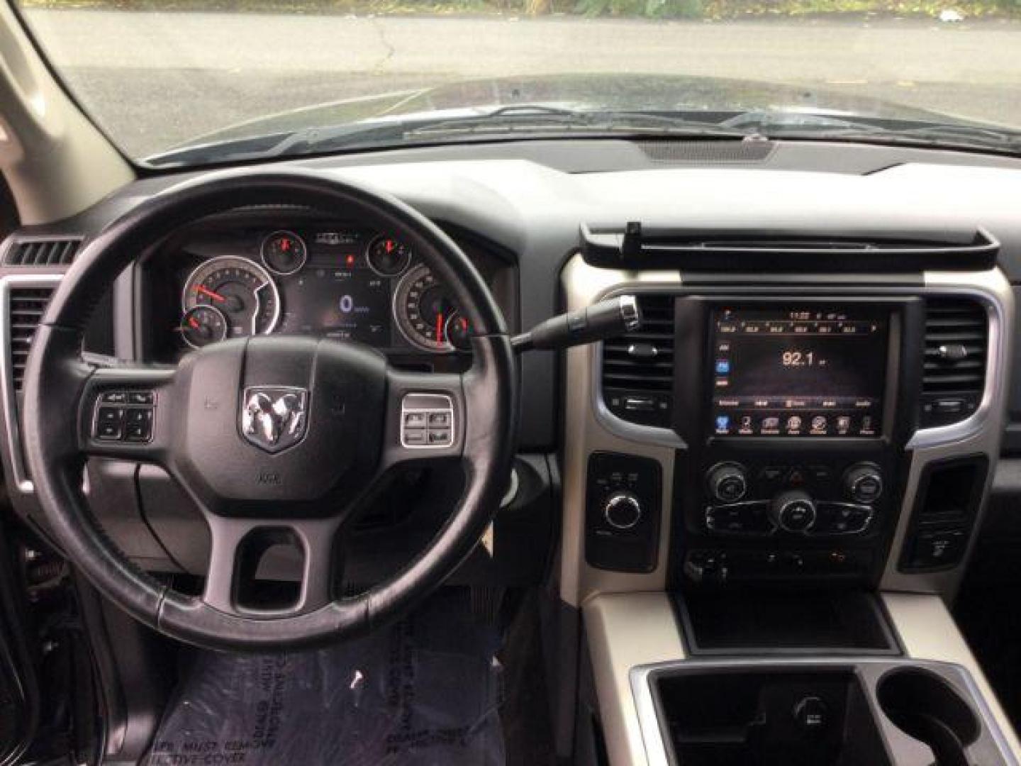 2014 True Blue Pearlcoat /Diesel Gray/Black Ram 2500 Crew Cab 4x4 SLT (3C6UR5DJ7EG) with an HEMI 6.4L V-8 VVT variable valve control engine, 6-Speed Automatic transmission, located at 1801 Main Street, Lewiston, 83501, (208) 743-9371, 46.417065, -117.004799 - Photo#7