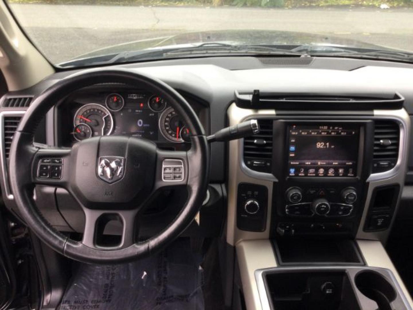 2014 True Blue Pearlcoat /Diesel Gray/Black Ram 2500 Crew Cab 4x4 SLT (3C6UR5DJ7EG) with an HEMI 6.4L V-8 VVT variable valve control engine, 6-Speed Automatic transmission, located at 1801 Main Street, Lewiston, 83501, (208) 743-9371, 46.417065, -117.004799- Photo#7