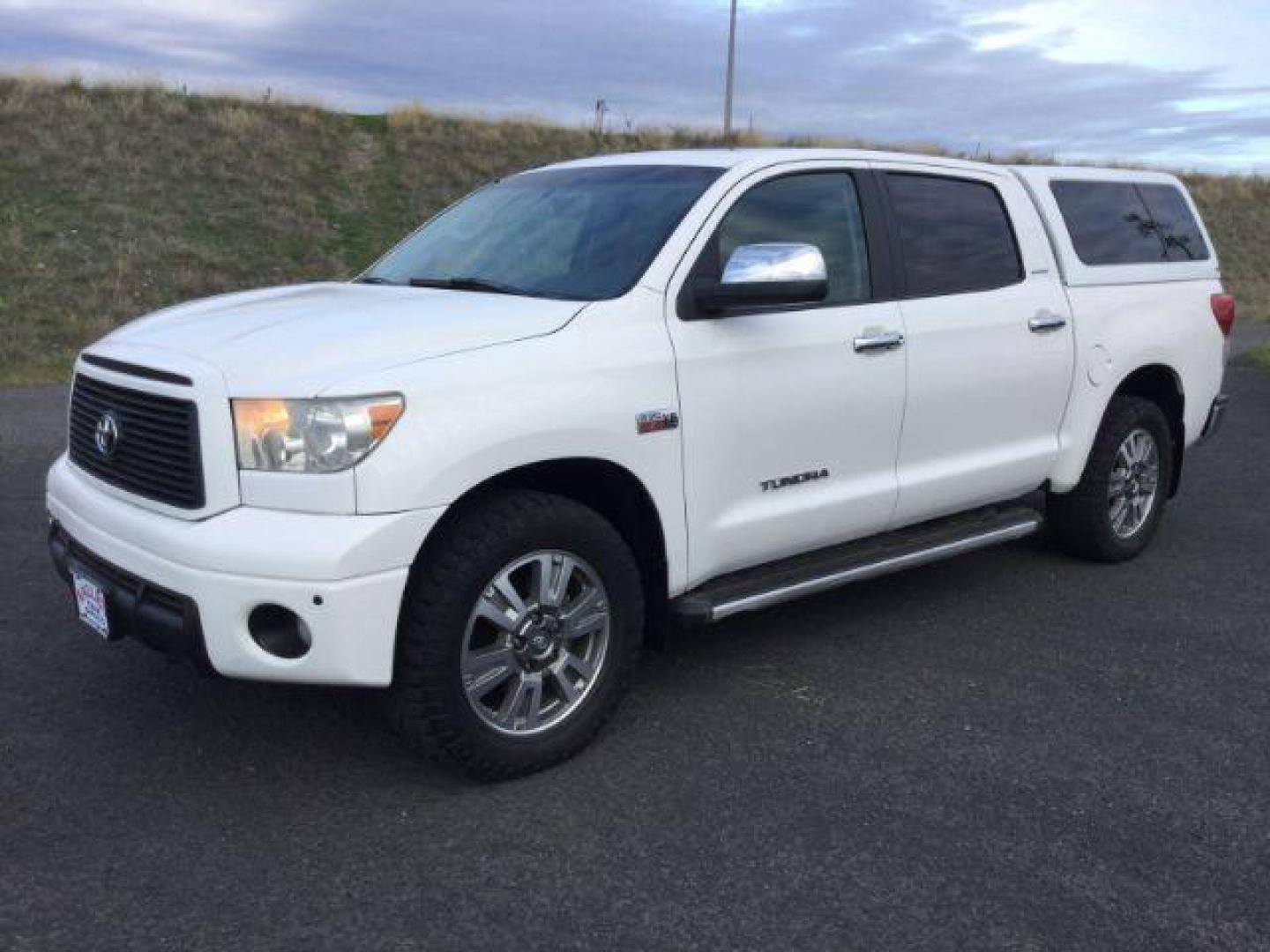 2011 Super White /Graphite Leather Interior Toyota Tundra Limited 5.7L CrewMax 4WD (5TFHY5F18BX) with an 5.7L V8 DOHC 32V engine, 6-Speed Automatic Overdrive transmission, located at 1801 Main Street, Lewiston, 83501, (208) 743-9371, 46.417065, -117.004799 - Photo#0