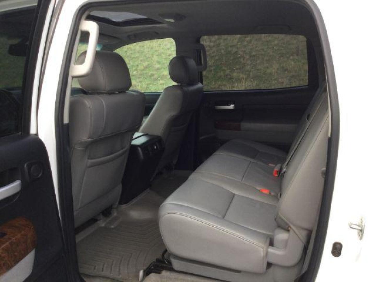 2011 Super White /Graphite Leather Interior Toyota Tundra Limited 5.7L CrewMax 4WD (5TFHY5F18BX) with an 5.7L V8 DOHC 32V engine, 6-Speed Automatic Overdrive transmission, located at 1801 Main Street, Lewiston, 83501, (208) 743-9371, 46.417065, -117.004799 - Photo#6