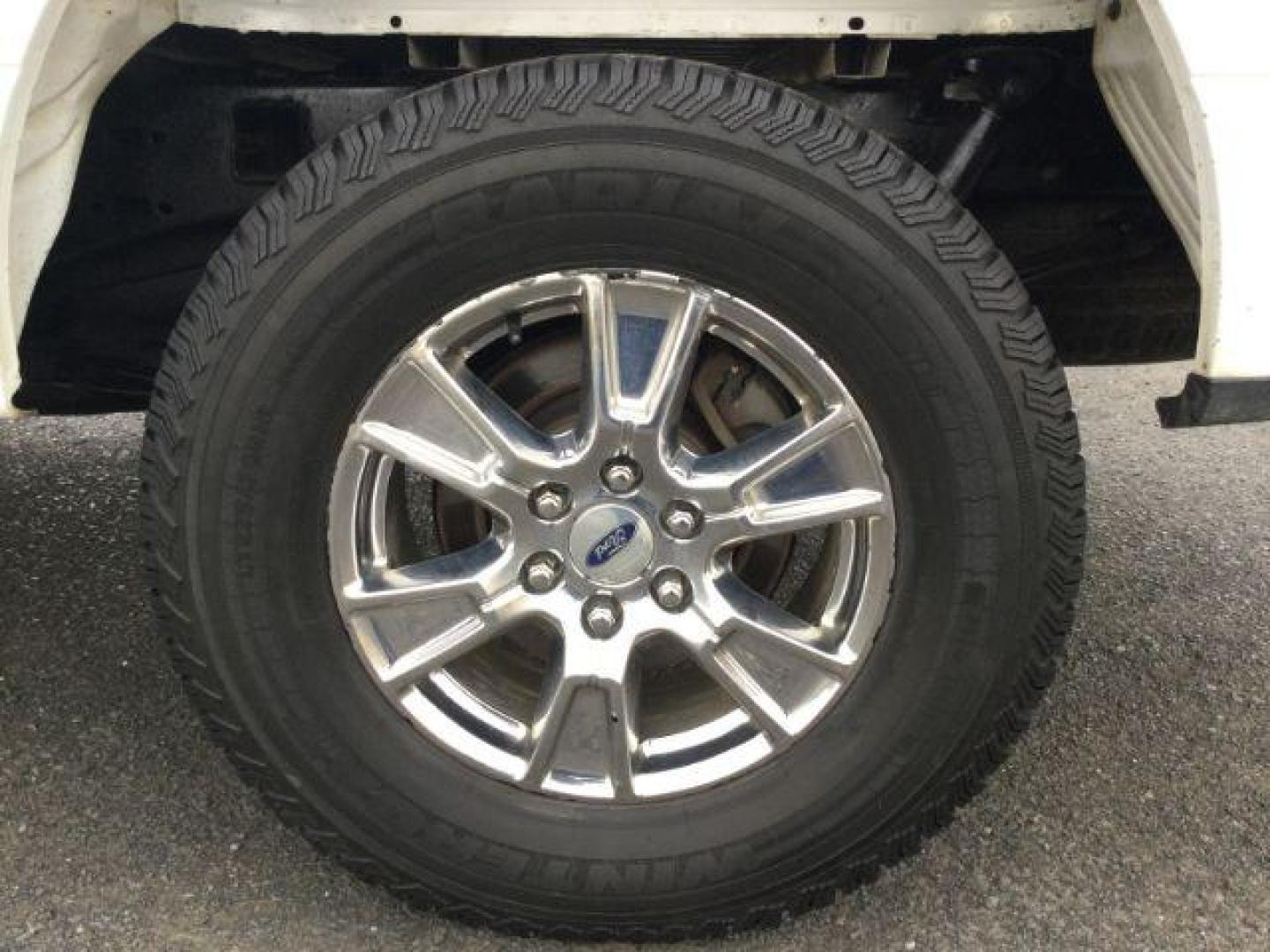 2016 Oxford White /Medium Earth Gray Ford F-150 XLT SuperCrew 6.5ft bed 4WD (1FTFW1EG4GK) with an EcoBoost 3.5L V-6 gasoline direct injection engine, 6-Speed Automatic transmission, located at 1801 Main Street, Lewiston, 83501, (208) 743-9371, 46.417065, -117.004799 - Photo#19