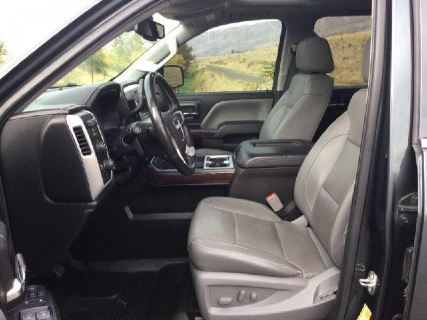 2018 Dark Slate Metallic /Jet Black GMC Sierra 1500 SLT (3GTU2NEC0JG) with an 5.3L V8 engine, 8-Speed Automatic transmission, located at 1801 Main Street, Lewiston, 83501, (208) 743-9371, 46.417065, -117.004799 - Photo#5